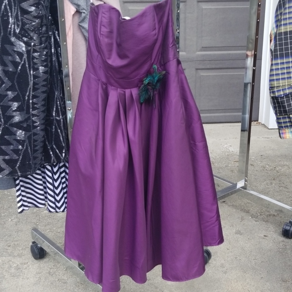 Wore once in a wedding.